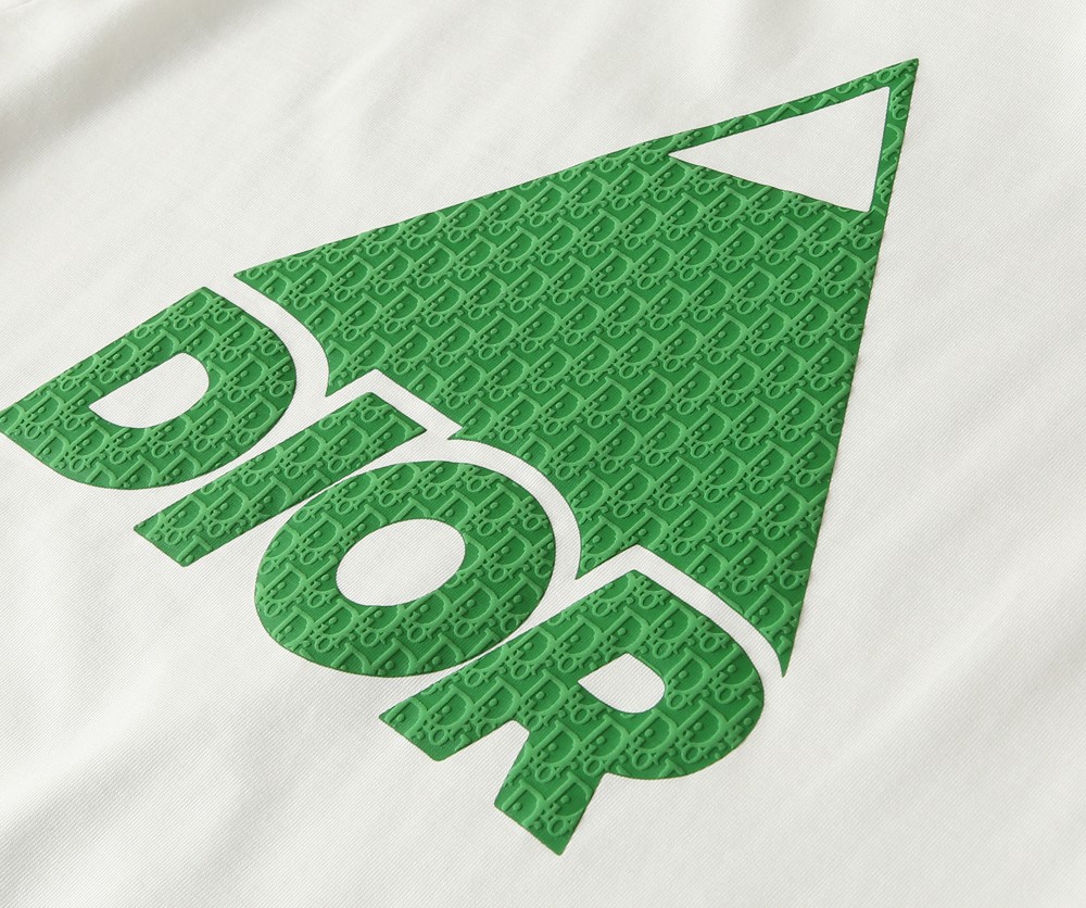 🌾迪奥2026春夏新款首发专柜最新款短袖圆领T恤 高端订制 设计前卫时尚！品牌logo重工艺设计 高端定