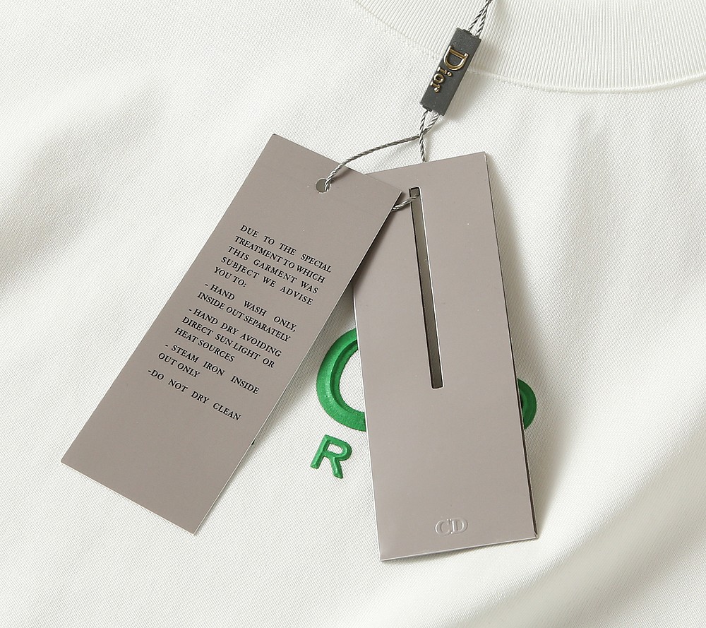 🌾迪奥2026春夏新款首发专柜最新款短袖圆领T恤 高端订制 设计前卫时尚！品牌logo重工艺设计 高端定