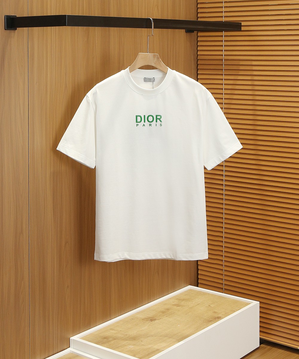 🌾迪奥2026春夏新款首发专柜最新款短袖圆领T恤 高端订制 设计前卫时尚！品牌logo重工艺设计 高端定