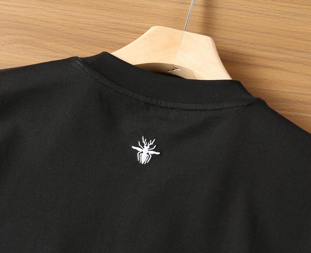 🌾迪奥2026春夏新款首发专柜最新款短袖圆领T恤 高端订制 设计前卫时尚！品牌logo重工艺设计 高端定