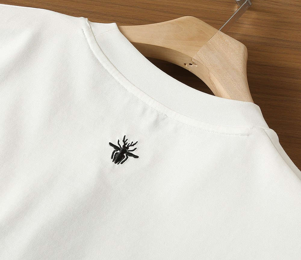 🌾迪奥2026春夏新款首发专柜最新款短袖圆领T恤 高端订制 设计前卫时尚！品牌logo重工艺设计 高端定