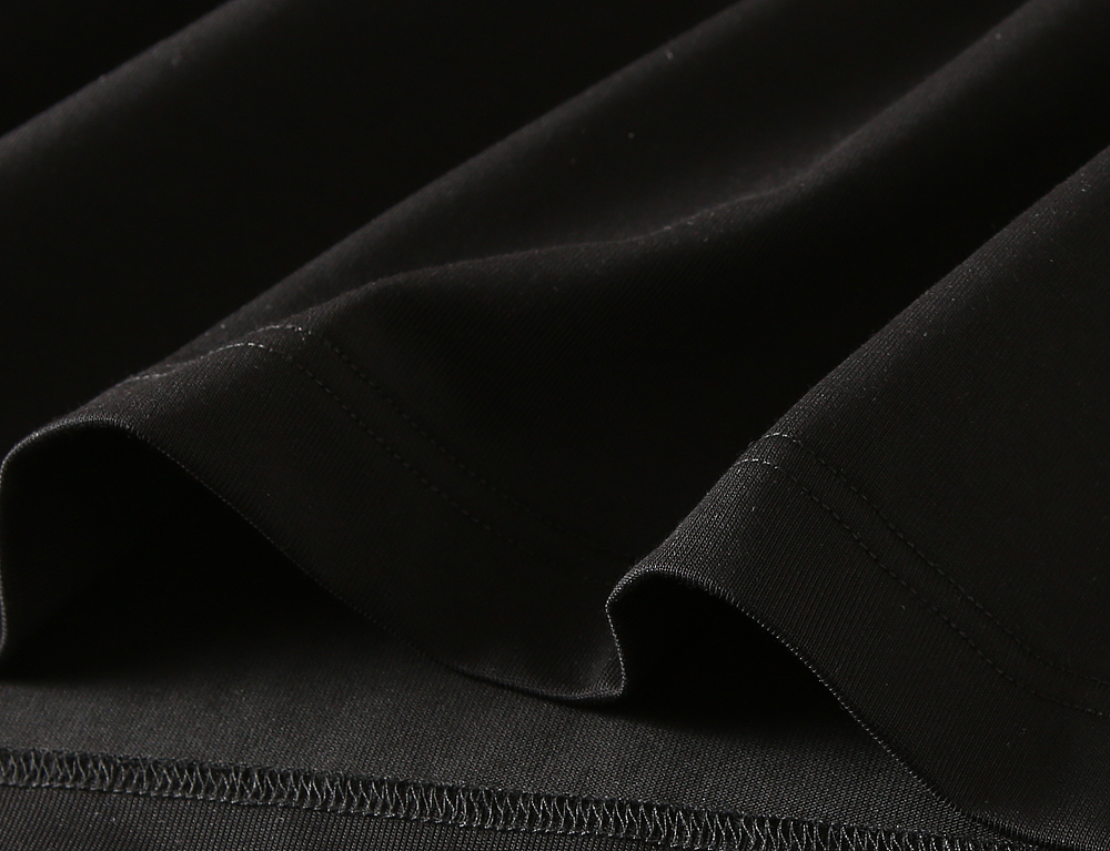 🌾华伦天奴2026春夏新款首发专柜最新款短袖圆领T恤 高端订制 设计前卫时尚！品牌logo重工艺设计 高