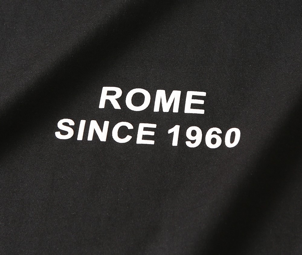 🌾华伦天奴2026春夏新款首发专柜最新款短袖圆领T恤 高端订制 设计前卫时尚！品牌logo重工艺设计 高