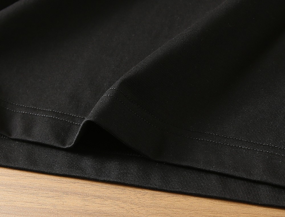 🌾迪奥2026春夏新款首发专柜最新款短袖圆领T恤 高端订制 设计前卫时尚！品牌logo重工艺设计 高端定