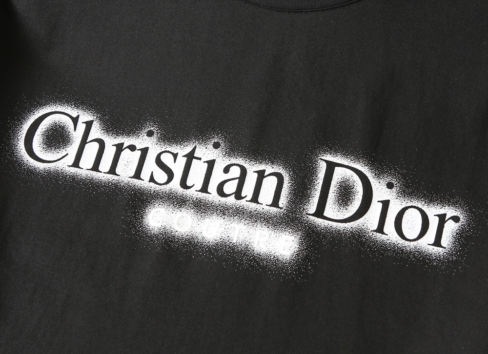 🌾迪奥2026春夏新款首发专柜最新款短袖圆领T恤 高端订制 设计前卫时尚！品牌logo重工艺设计 高端定