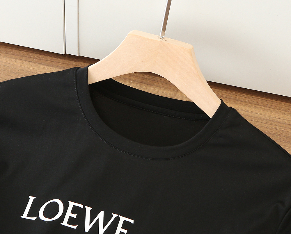 🌾LOEWE罗意威Crafted World（匠心世界） 展览主题的限定款，卡通手绘主题充满时尚感 海德