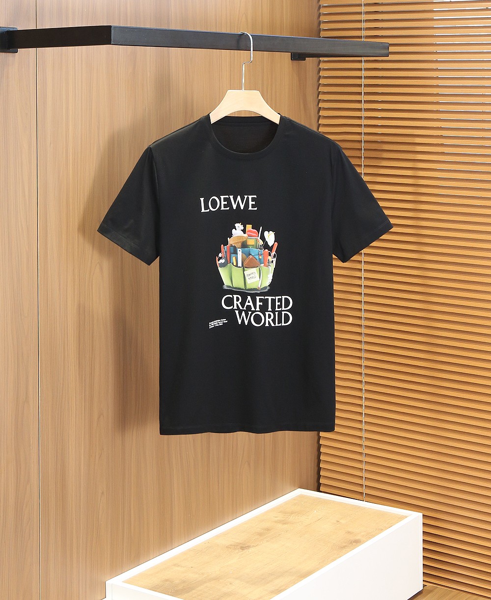 🌾LOEWE罗意威Crafted World（匠心世界） 展览主题的限定款，卡通手绘主题充满时尚感 海德