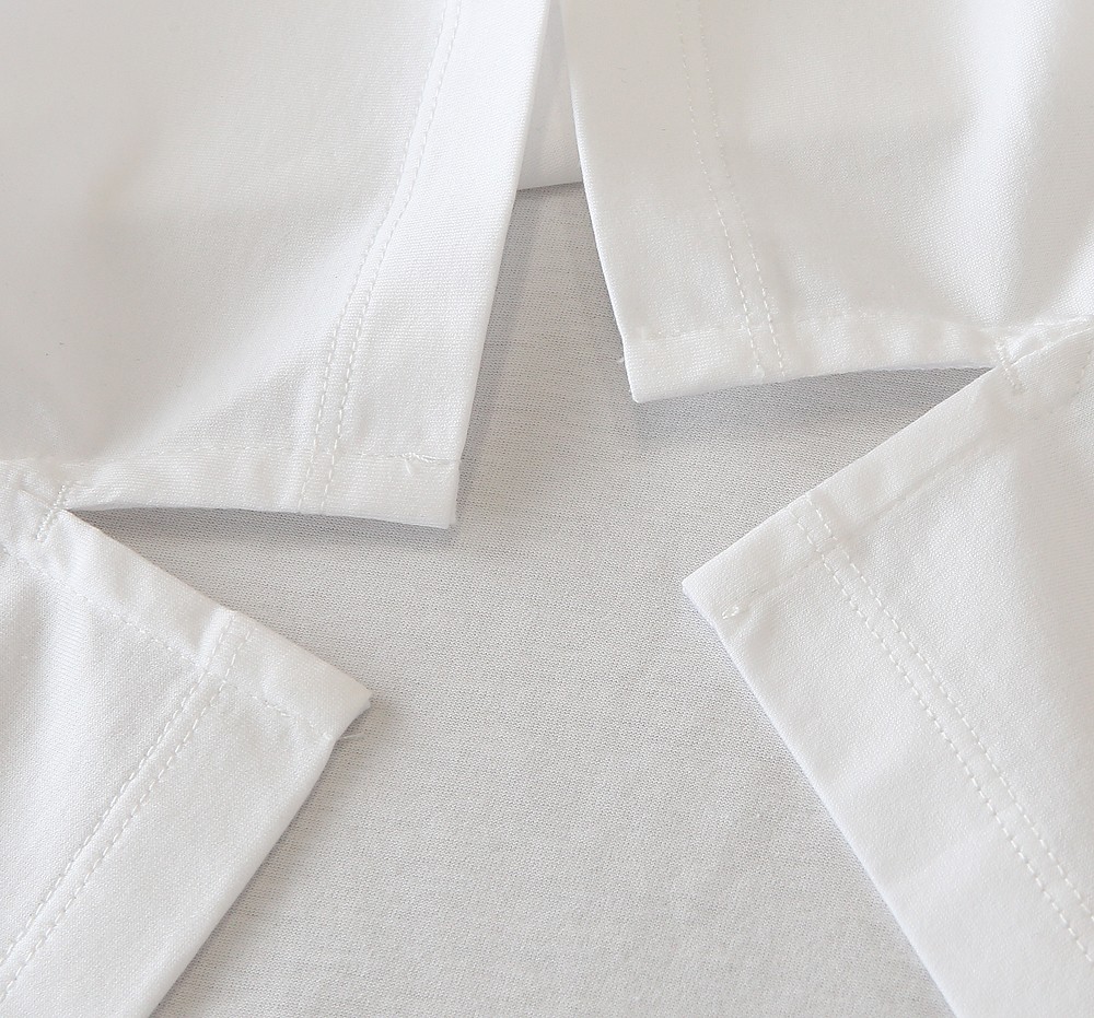 🌾爱*仕(He*mès) 2026春夏 最新主题刺绣圆领短袖T恤衫，新图型立体感贴起绣马头的设计 上身很