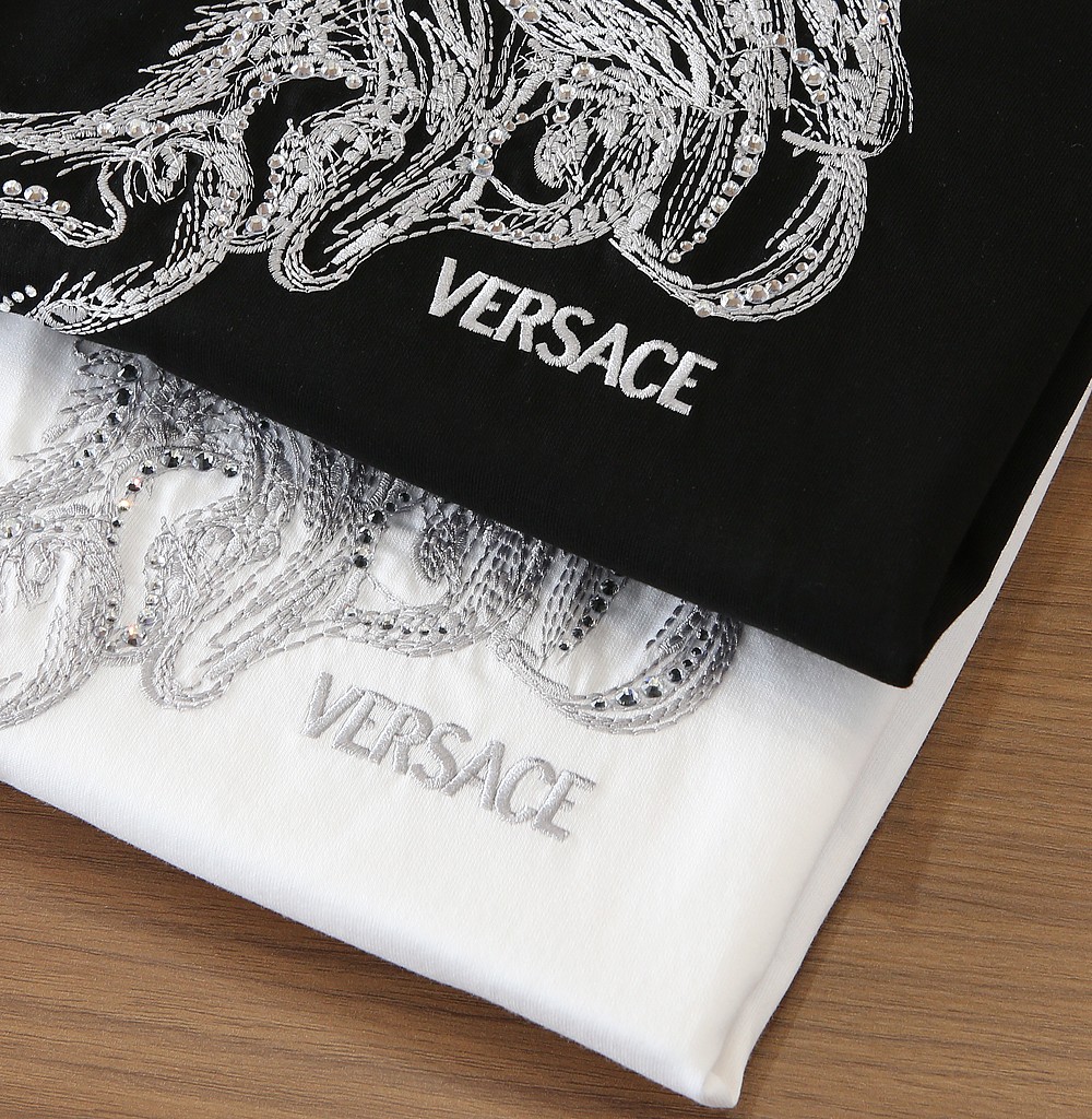 🌾范*哲Ver**ce 尺寸表……H88666