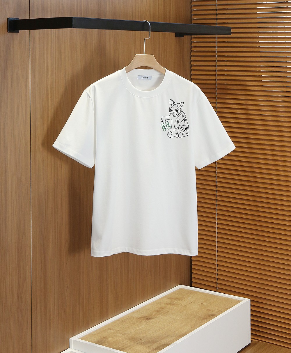 🌾罗*威L**WE 2026春夏 印花微阔圆领短袖T恤 他家的设计总能给人时尚的亮点 前胸精致的字母刺绣