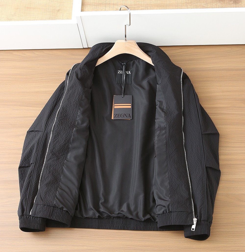 🌾Zegna 2026春季新款发布 杰尼亚立领夹克外套，春季爆款夹克外套，字母logo刺绣，穿上就是舒适