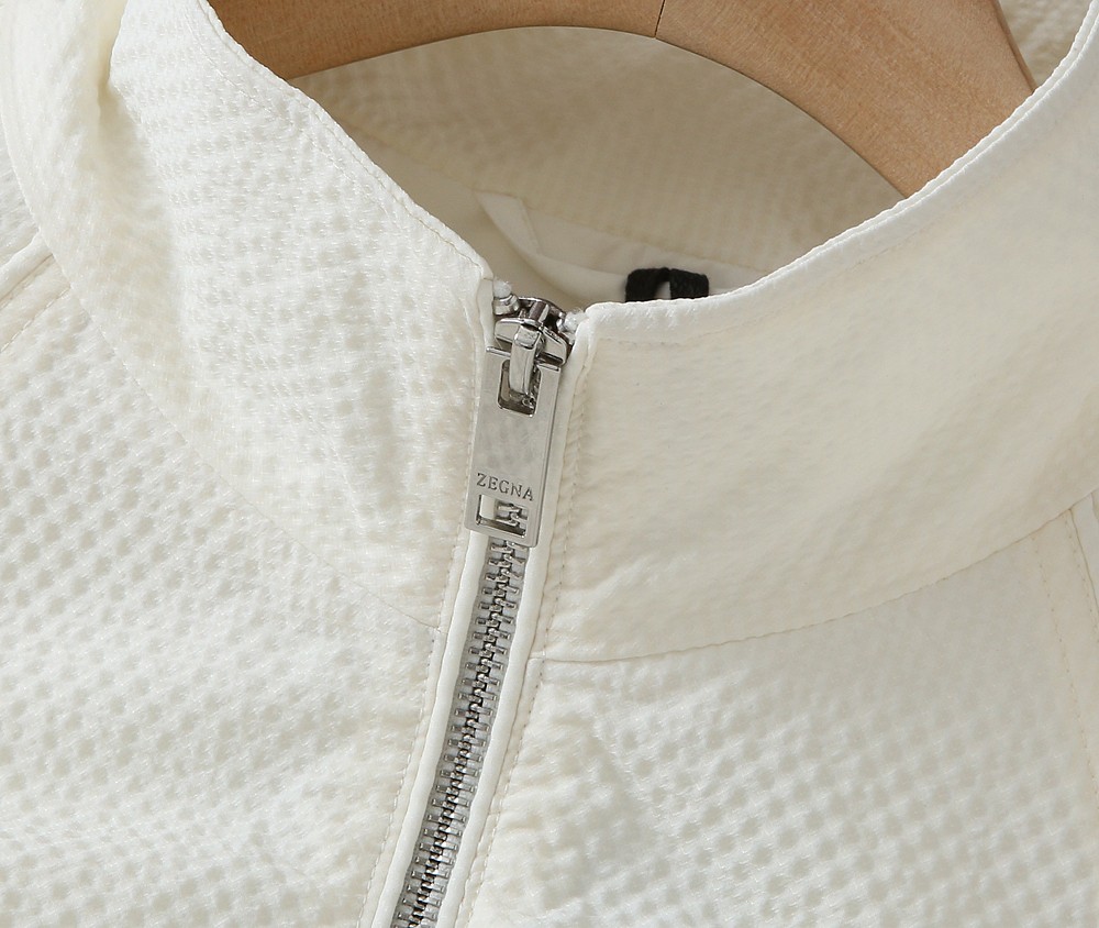 🌾Zegna 2026春季新款发布 杰尼亚立领夹克外套，春季爆款夹克外套，字母logo刺绣，穿上就是舒适