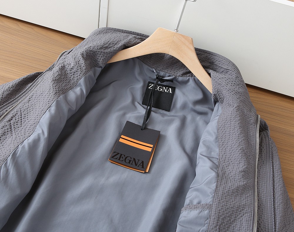 🌾Zegna 2026春季新款发布 杰尼亚立领夹克外套，春季爆款夹克外套，字母logo刺绣，穿上就是舒适