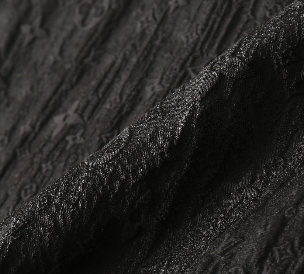 🌾LV翻领夹克尺寸表……J-3668