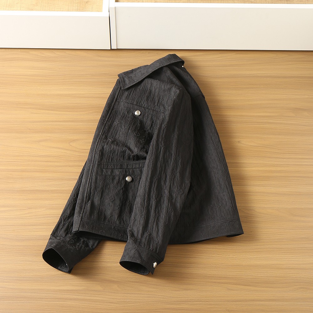 🌾LV翻领夹克尺寸表……J-3668