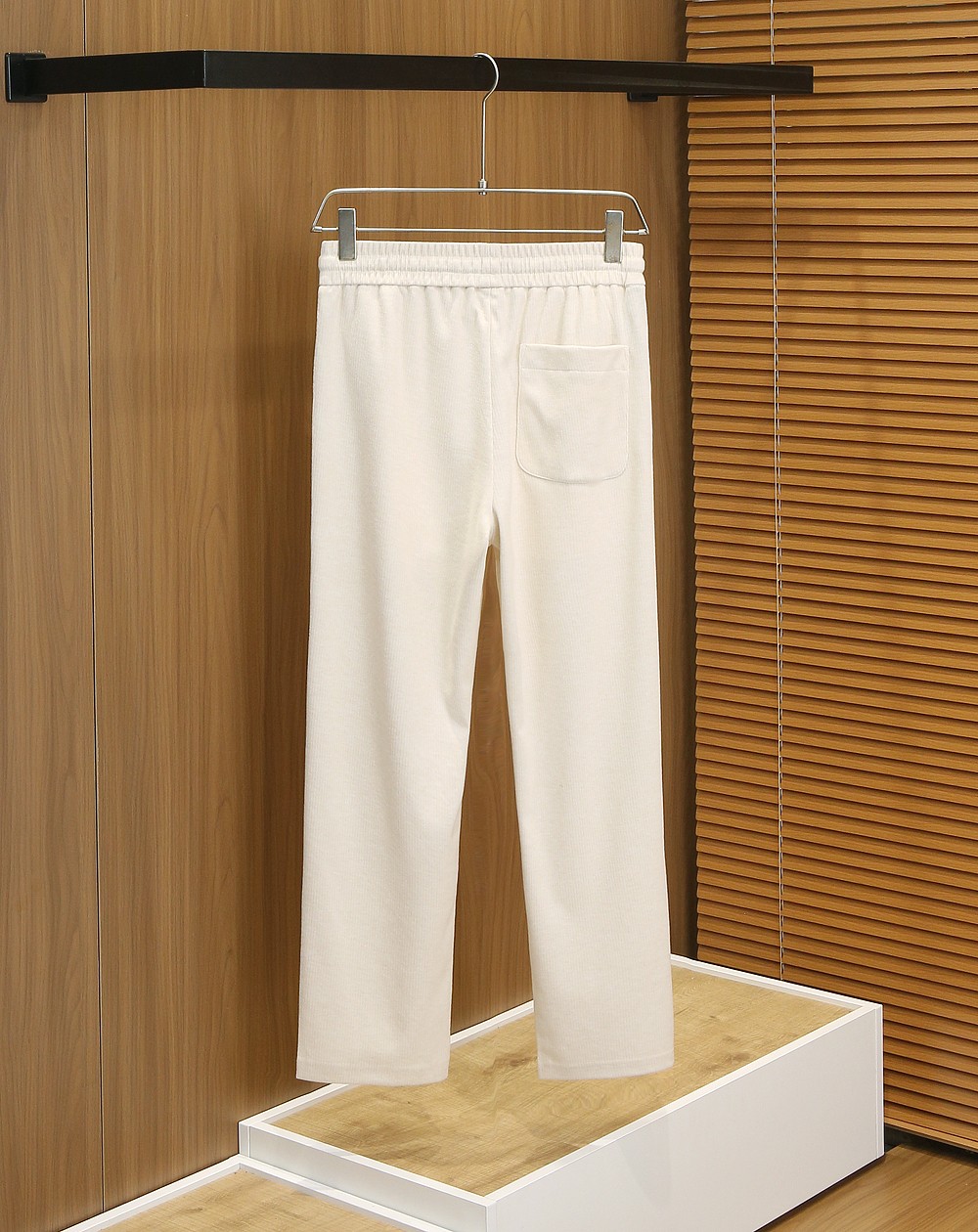 🌾2026早春新款lP🆕套装LoroPiana🔥爆款推荐！经典舒适性极高的一款套装。原单狠货休闲时尚套装