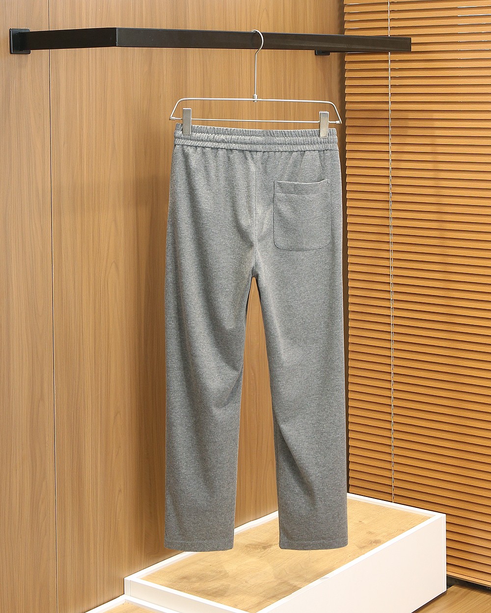 🌾2026早春新款lP🆕套装LoroPiana🔥爆款推荐！经典舒适性极高的一款套装。原单狠货休闲时尚套装