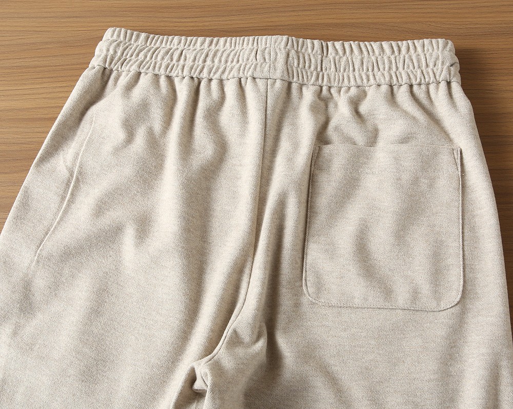 🌾2026早春新款lP🆕套装LoroPiana🔥爆款推荐！经典舒适性极高的一款套装。原单狠货休闲时尚套装