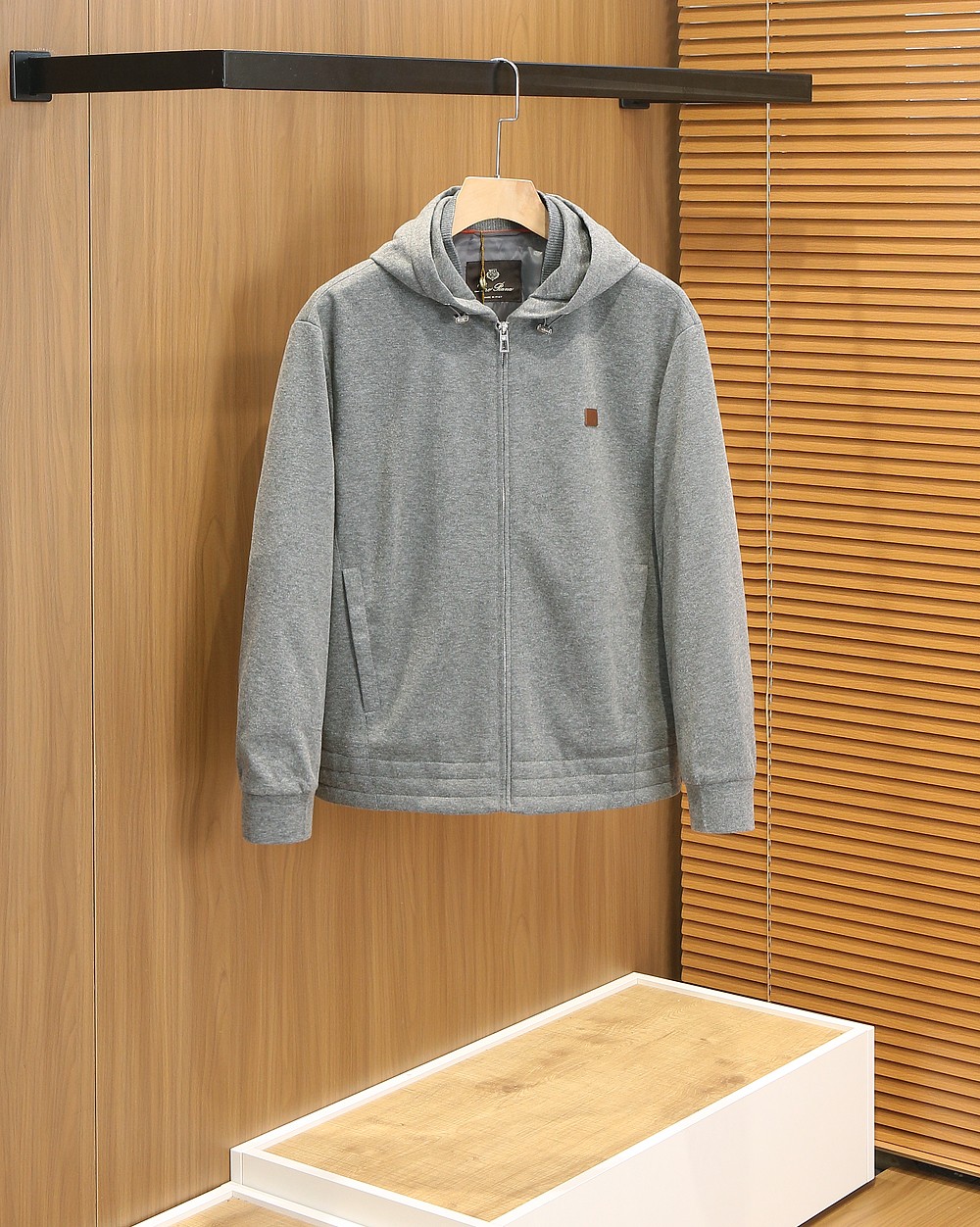 🌾2026早春新款lP🆕套装LoroPiana🔥爆款推荐！经典舒适性极高的一款套装。原单狠货休闲时尚套装