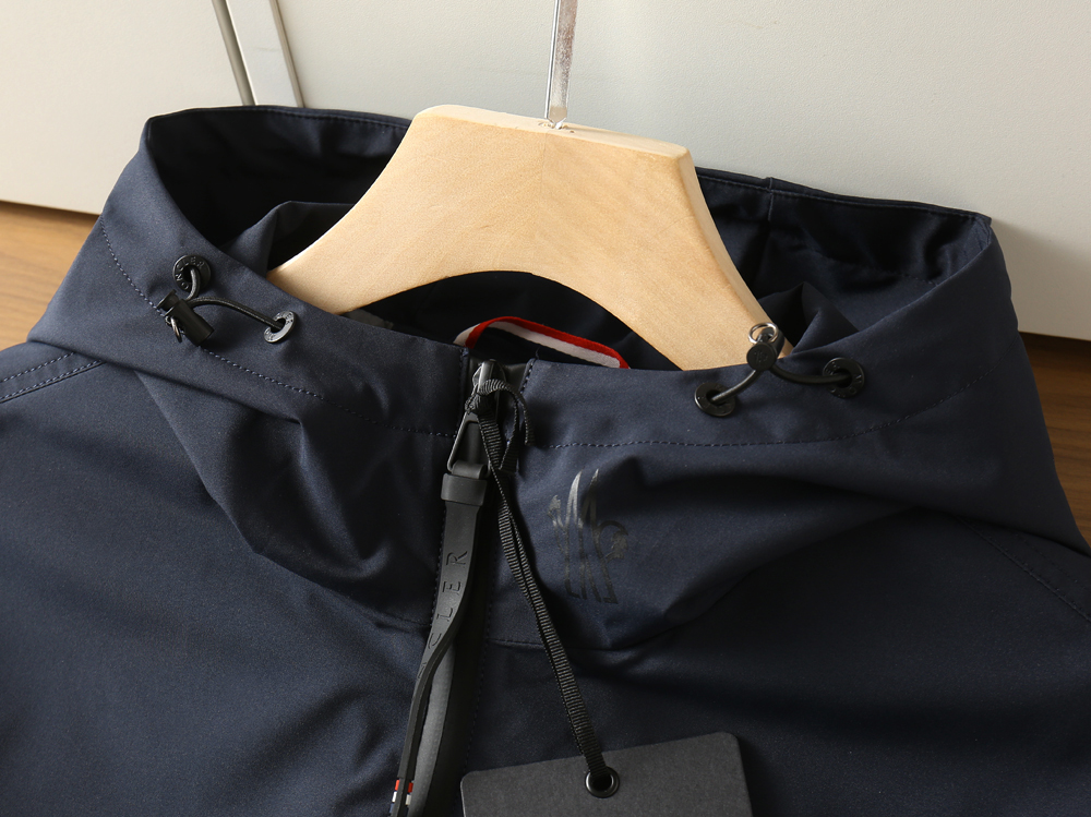 🌾蒙口2026早春新款连帽夹克外套，众多明星都爱穿的时尚百搭单品！喜欢经典简约的朋友,一定不能错过了这款