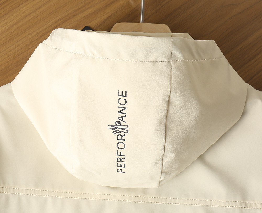 🌾蒙口2026早春新款连帽夹克外套，众多明星都爱穿的时尚百搭单品！喜欢经典简约的朋友,一定不能错过了这款