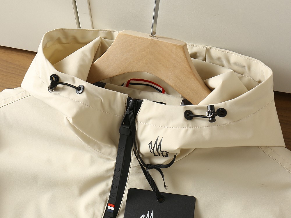 🌾蒙口2026早春新款连帽夹克外套，众多明星都爱穿的时尚百搭单品！喜欢经典简约的朋友,一定不能错过了这款