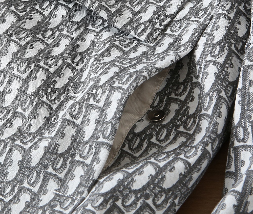 🌾迪奥夹克尺寸表……W8625