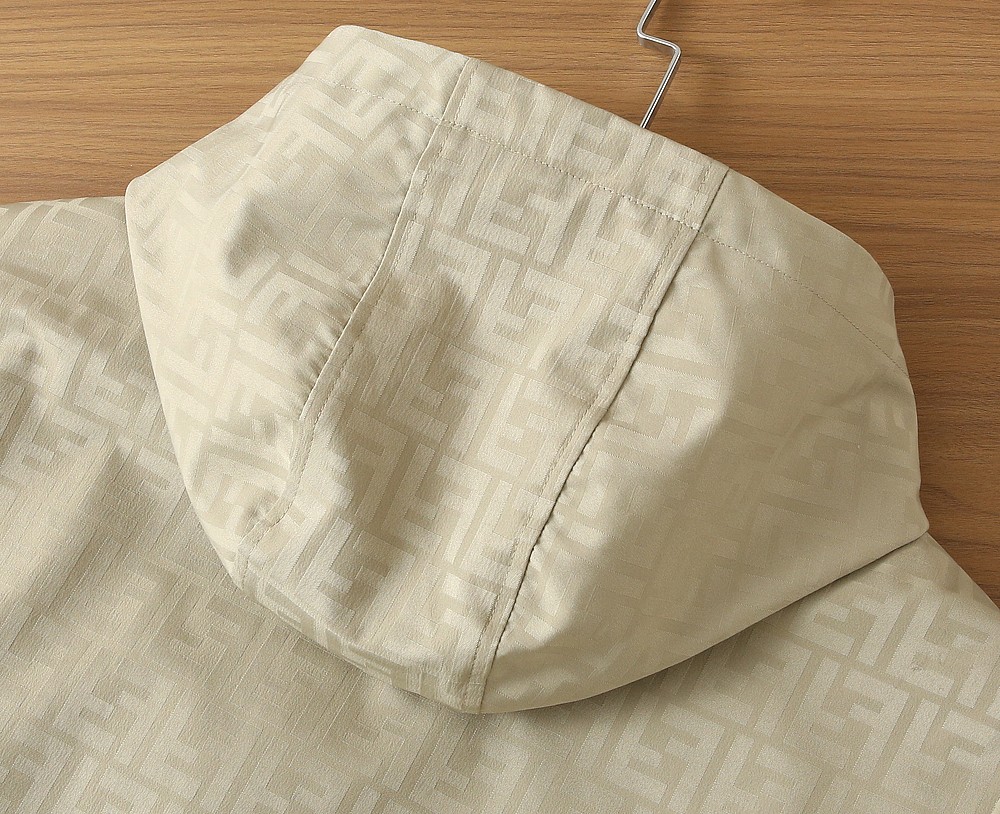 🌾芬迪2026ss早春新款发布 连帽夹克外套，字母提花面料搭配字母logo织带春季爆款外套，穿上就是舒适