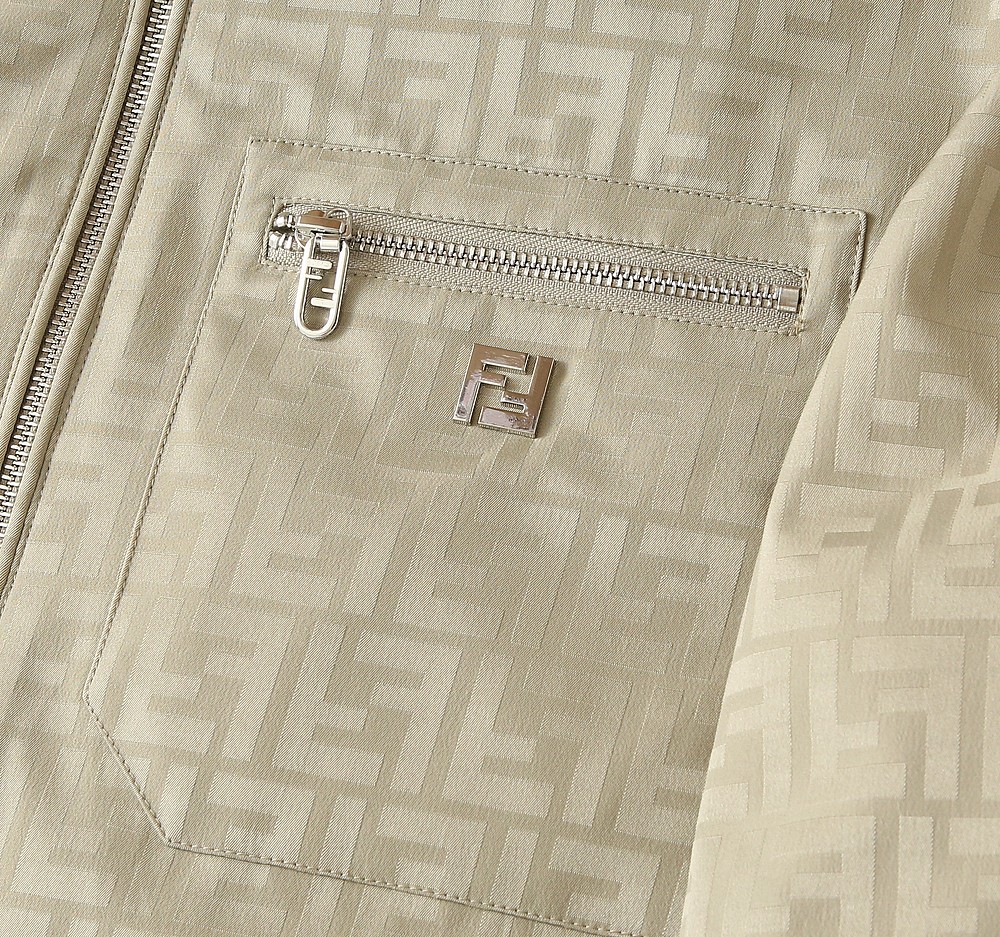 🌾芬迪2026ss早春新款发布 连帽夹克外套，字母提花面料搭配字母logo织带春季爆款外套，穿上就是舒适