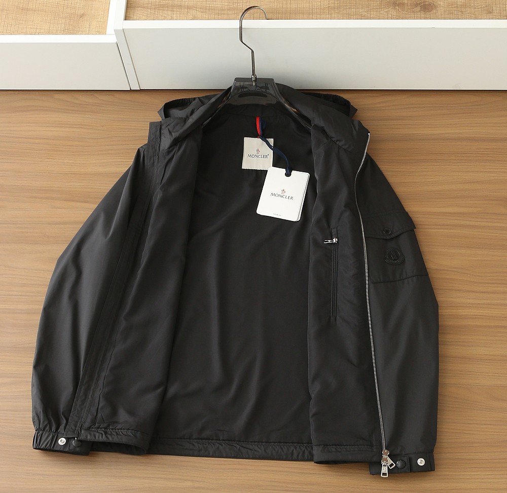 蒙口 2026早春新款男士连帽夹克外套，众多明星都爱穿的时尚百搭单品！喜欢经典简约的朋友,一定不能错过了