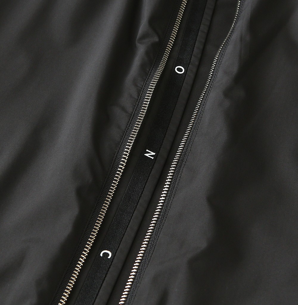 蒙口 2026早春新款男士连帽夹克外套，众多明星都爱穿的时尚百搭单品！喜欢经典简约的朋友,一定不能错过了