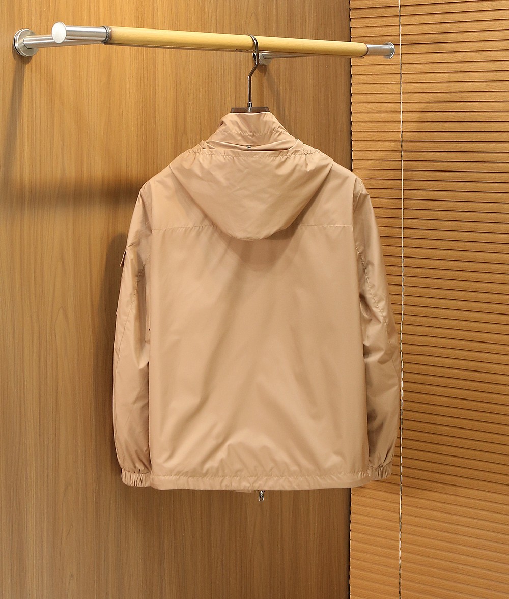 蒙口 2026早春新款男士连帽夹克外套，众多明星都爱穿的时尚百搭单品！喜欢经典简约的朋友,一定不能错过了