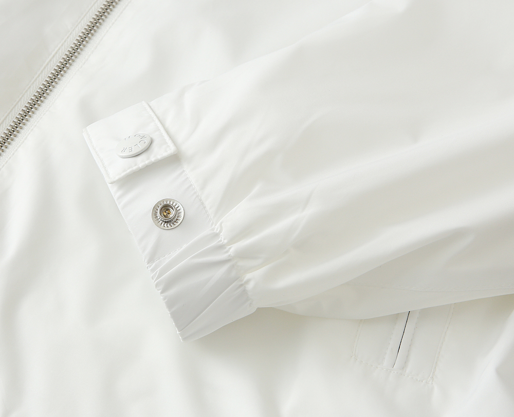 蒙口 2026早春新款男士连帽夹克外套，众多明星都爱穿的时尚百搭单品！喜欢经典简约的朋友,一定不能错过了