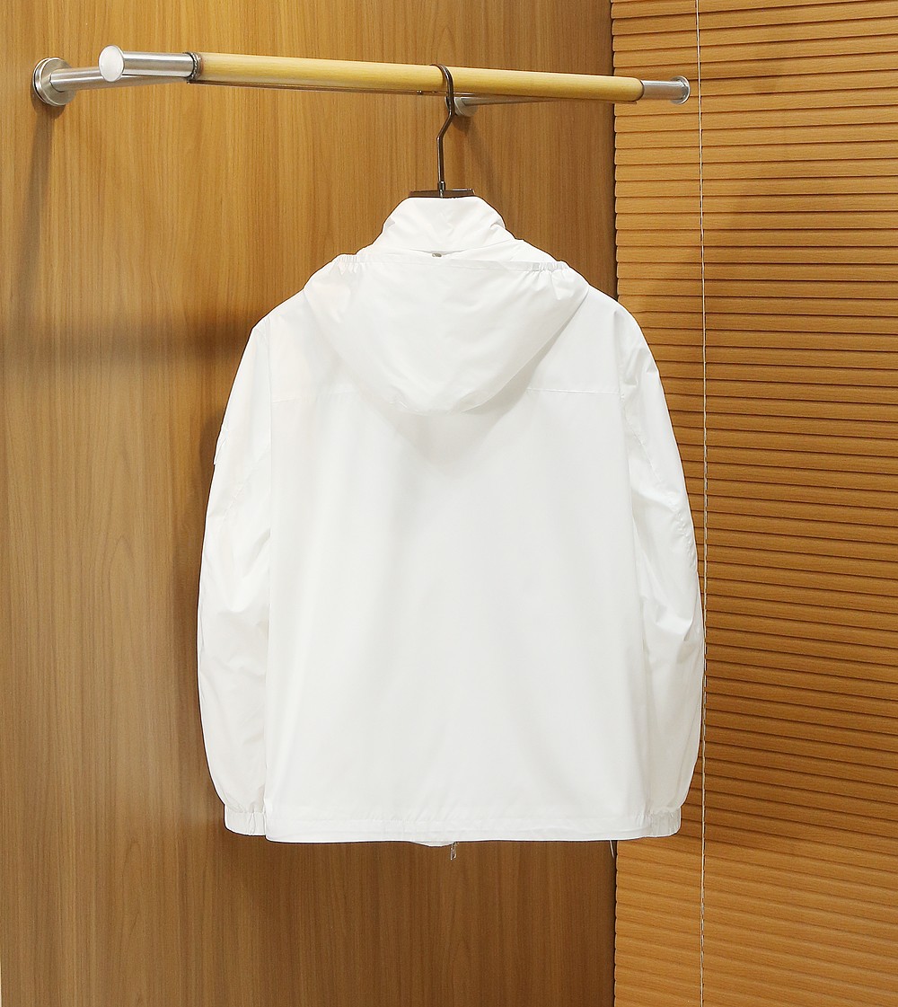 蒙口 2026早春新款男士连帽夹克外套，众多明星都爱穿的时尚百搭单品！喜欢经典简约的朋友,一定不能错过了