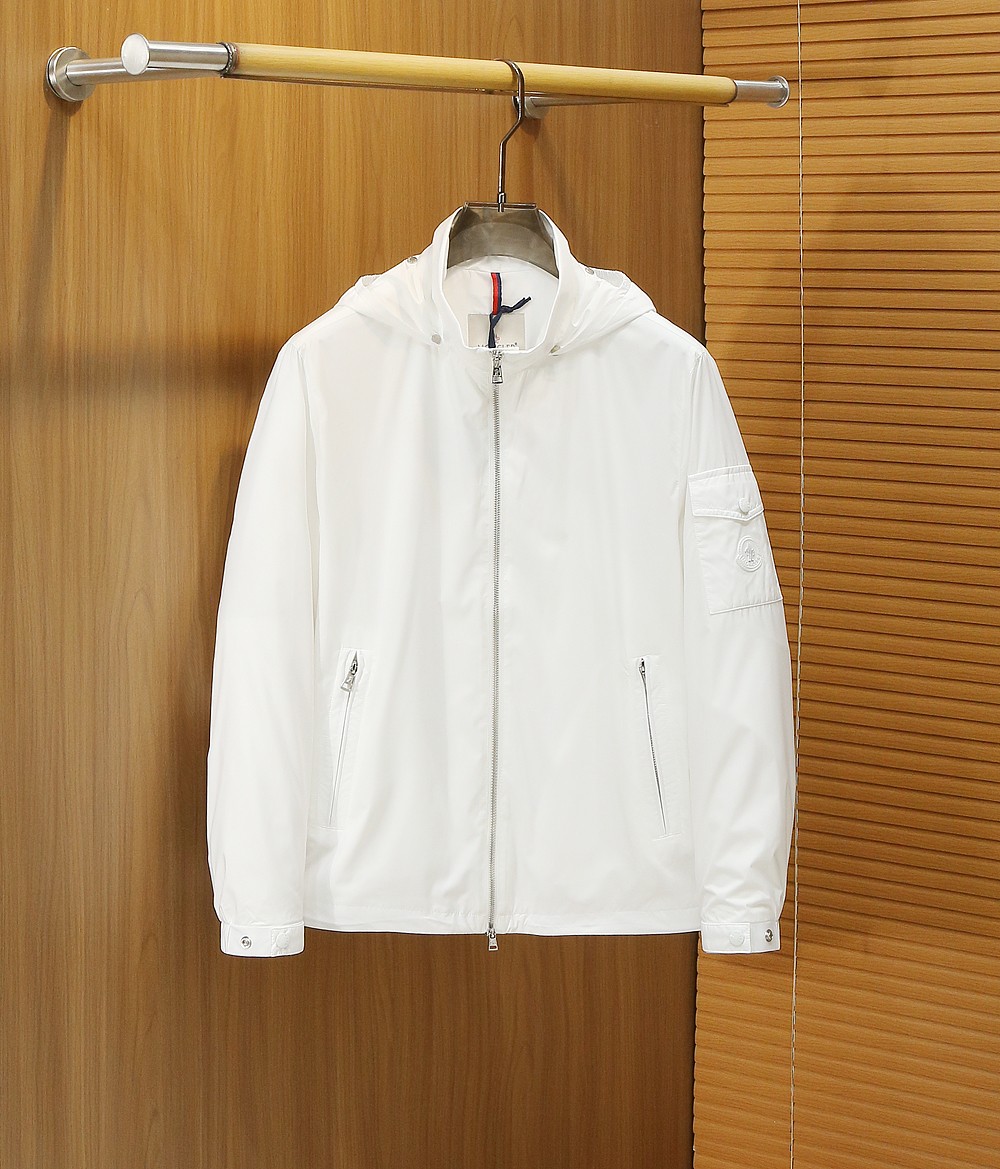 蒙口 2026早春新款男士连帽夹克外套，众多明星都爱穿的时尚百搭单品！喜欢经典简约的朋友,一定不能错过了