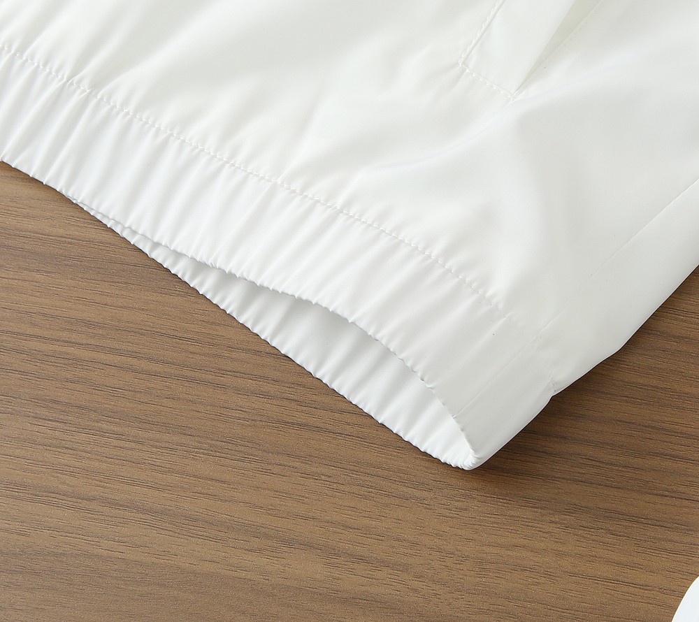 巴宝莉2026早春新款男士立领夹克外套，众多明星都爱穿的时尚百搭单品！喜欢经典简约的朋友,一定不能错过了