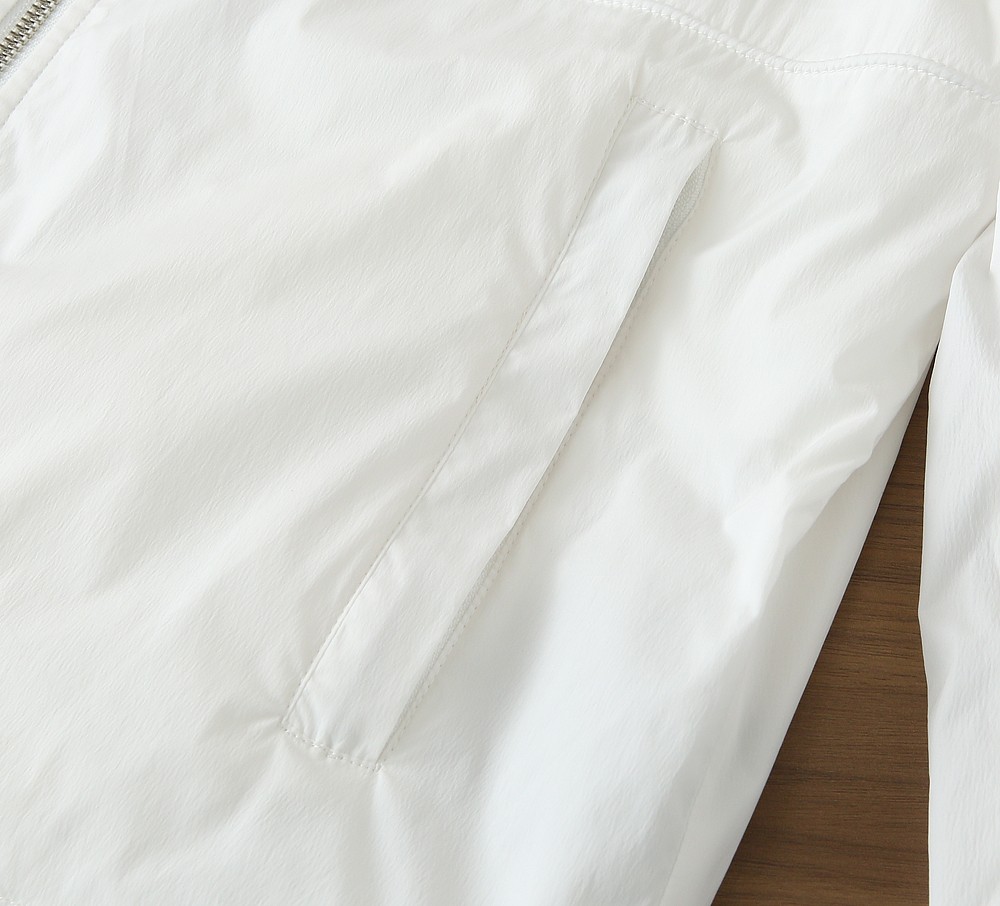 普拉达2026早春新款男士立领夹克外套，众多明星都爱穿的时尚百搭单品！喜欢经典简约的朋友,一定不能错过了