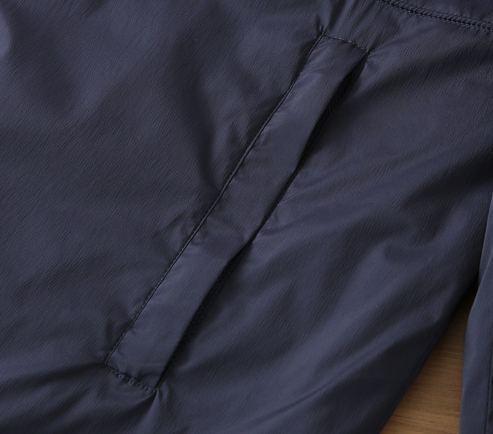 普拉达2026早春新款男士立领夹克外套，众多明星都爱穿的时尚百搭单品！喜欢经典简约的朋友,一定不能错过了