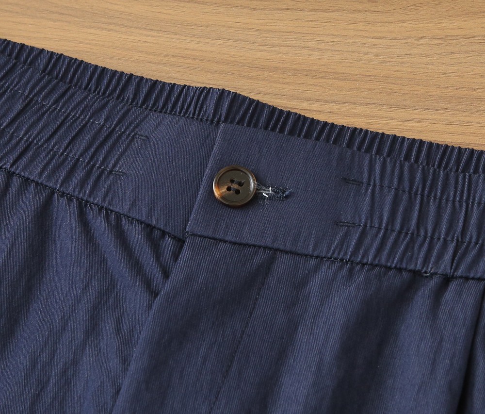 /套 杰尼亚套装 不单卖！2026春夏系列针脚细密，色调与缝线呼应，既强化品牌身份，又以低调的工艺细节传