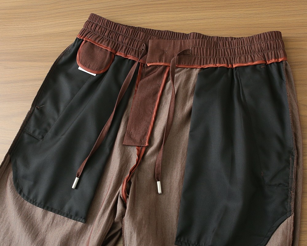 /套 杰尼亚套装 不单卖！2026春夏系列针脚细密，色调与缝线呼应，既强化品牌身份，又以低调的工艺细节传