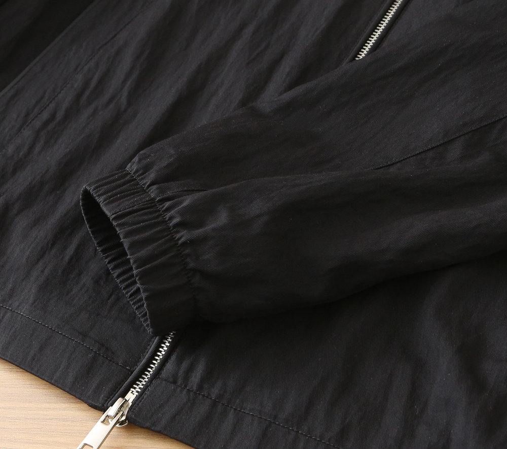 /套 杰尼亚套装 不单卖！2026春夏系列针脚细密，色调与缝线呼应，既强化品牌身份，又以低调的工艺细节传