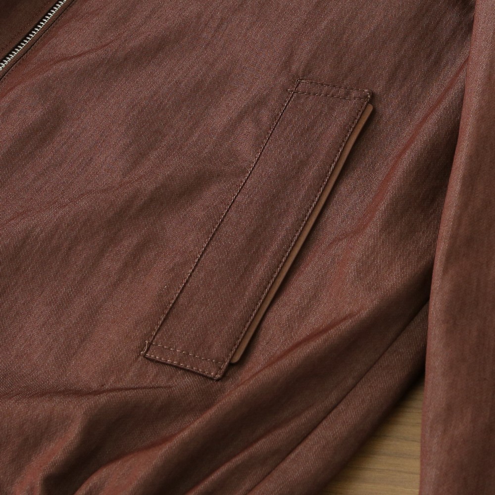 /套 杰尼亚套装 不单卖！2026春夏系列针脚细密，色调与缝线呼应，既强化品牌身份，又以低调的工艺细节传