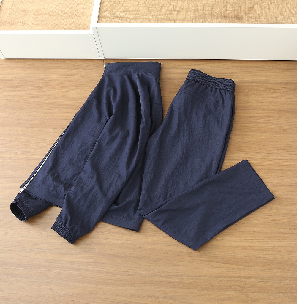 /套 杰尼亚套装尺寸表……A511