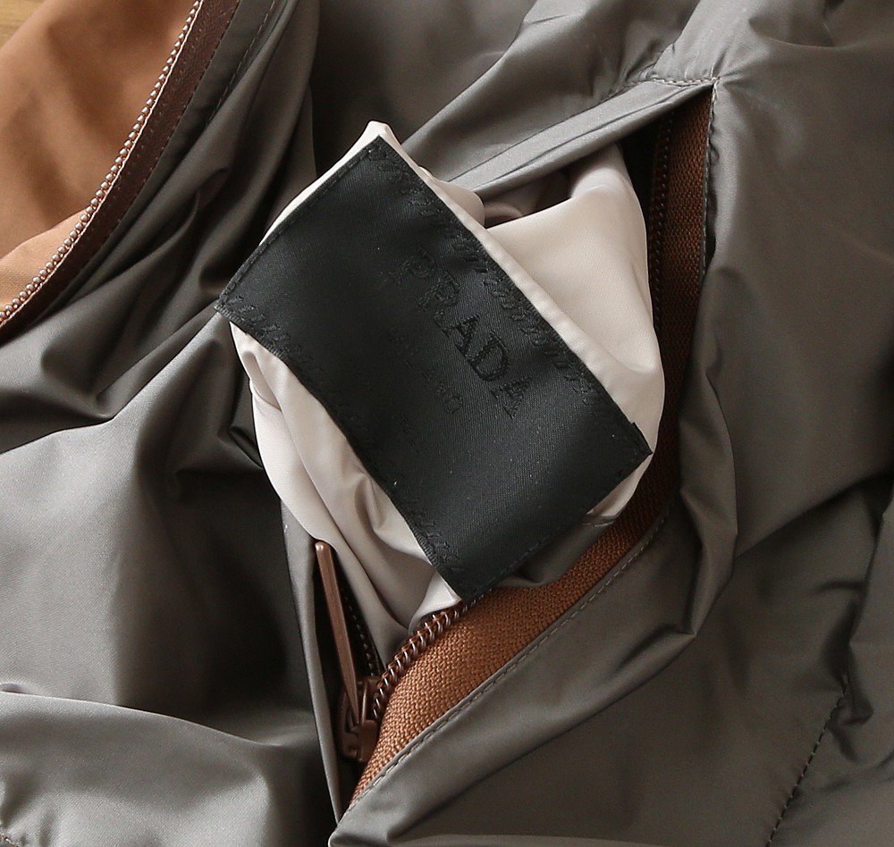 普拉达双面夹克尺寸表……96007