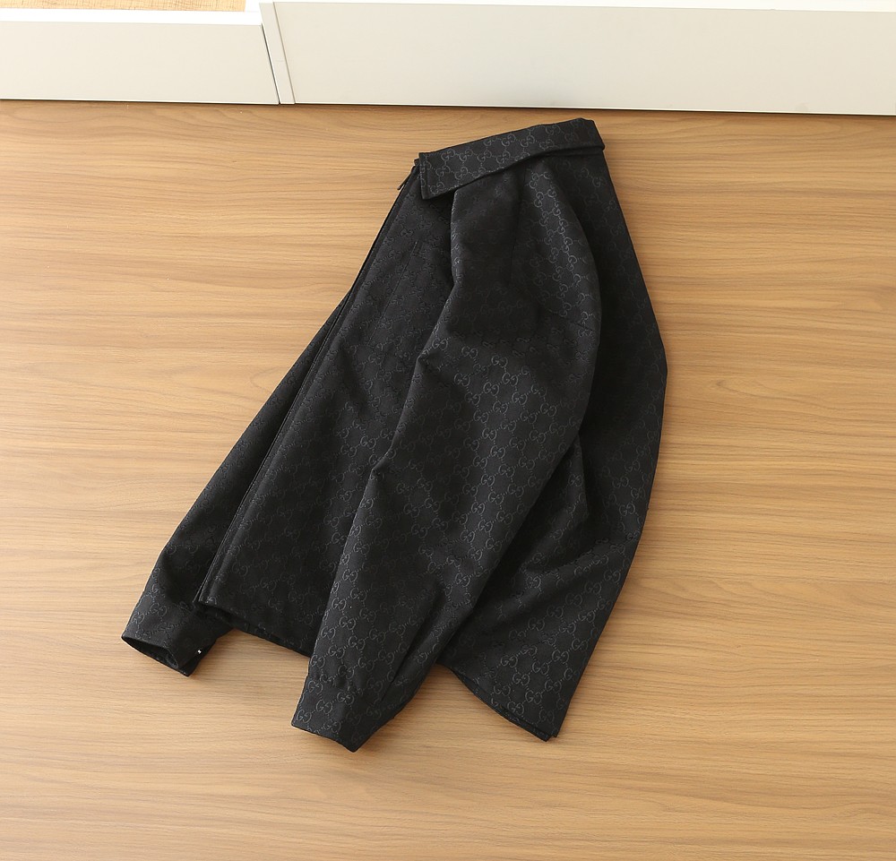 Gucci翻领夹克尺寸表……96015