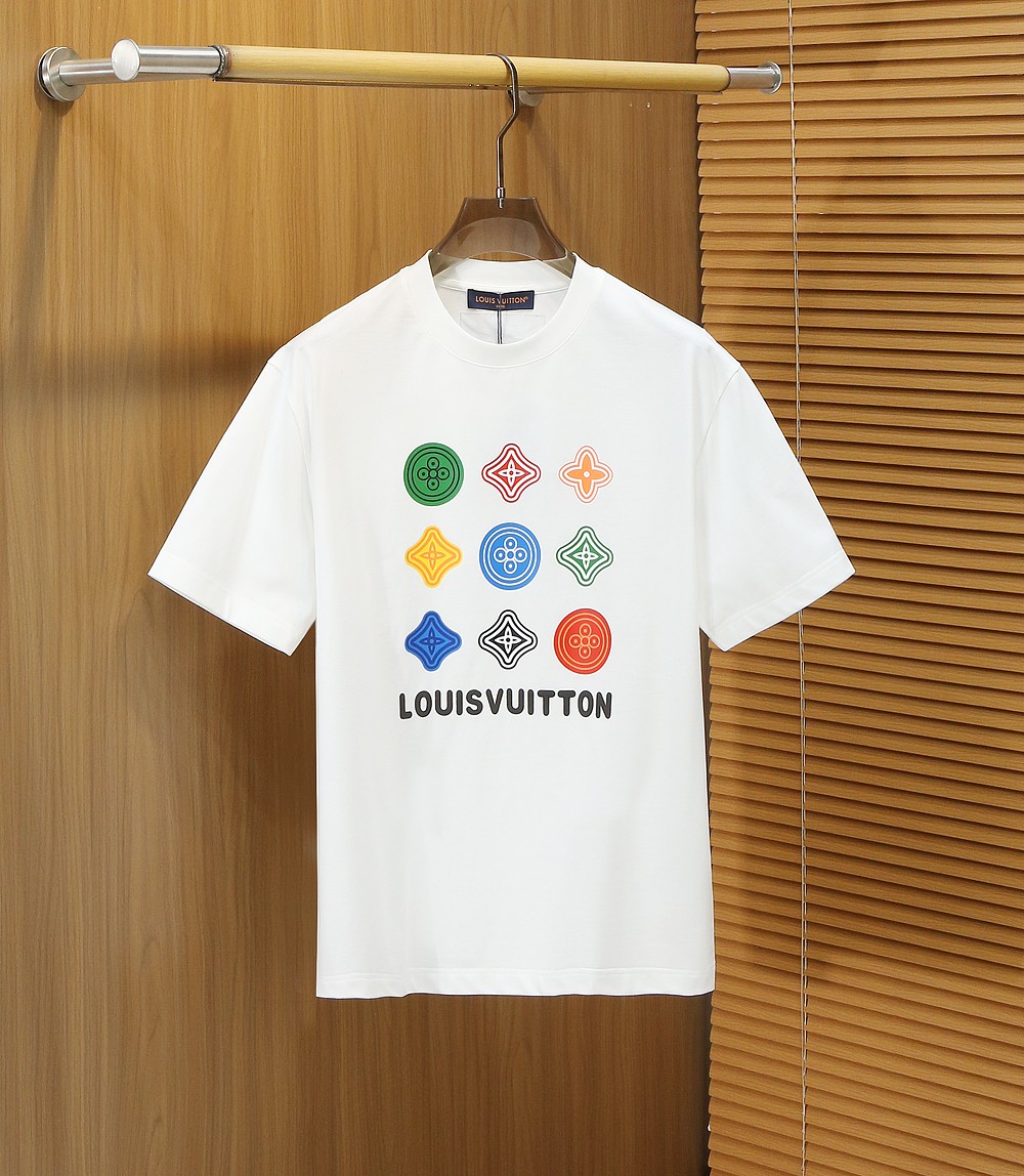 LV2026春夏新款首发专柜最新款短袖圆领T恤 高端订制 设计前卫时尚！品牌logo重工艺设计 高端定制