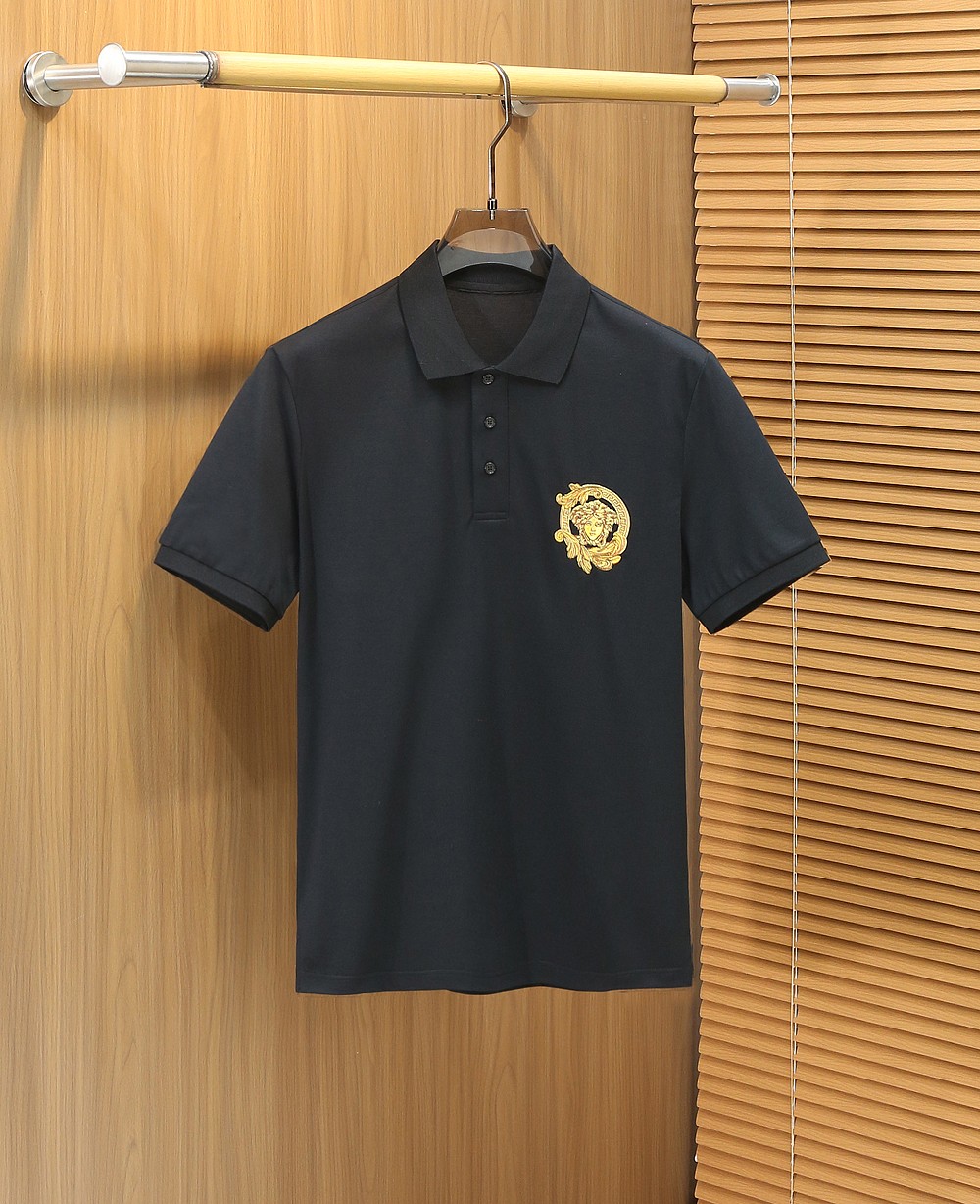 范*哲Ver**ce 2026早春新款！柜在售 经典款.CouPe Blason刺绣男士圆领短袖Polo