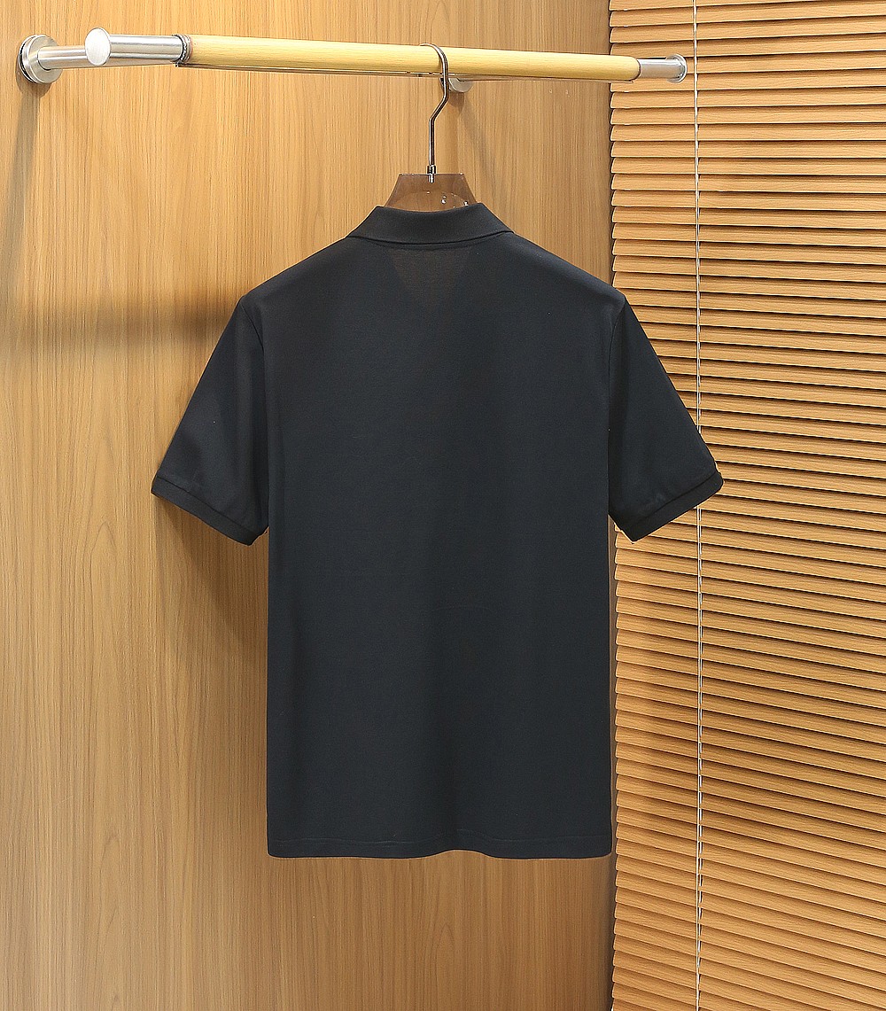 范*哲Ver**ce 2026早春新款！柜在售 经典款.CouPe Blason刺绣男士圆领短袖Polo