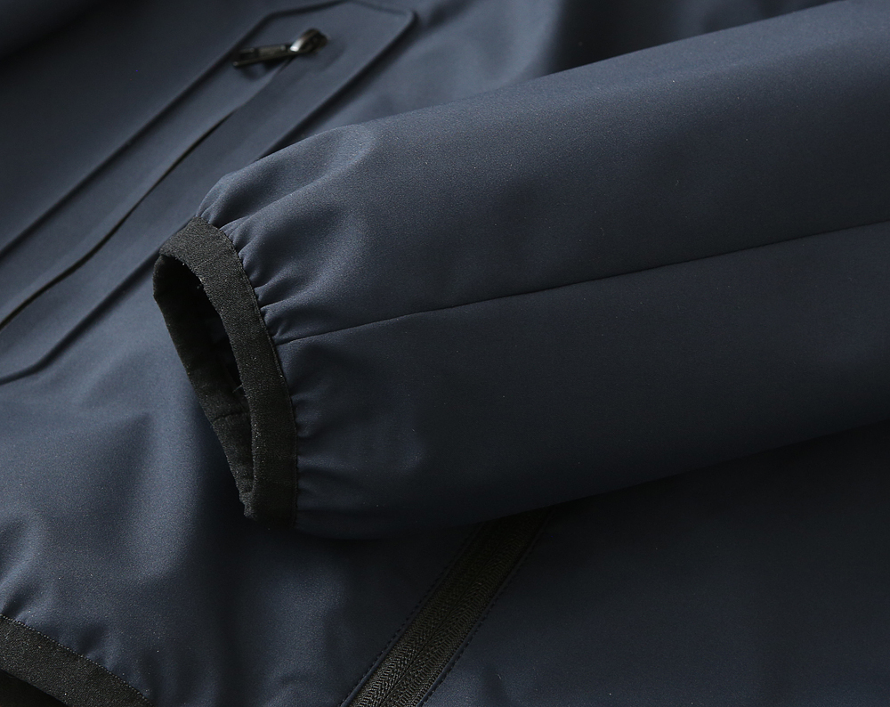 蒙口Moncler2026早春新款连帽夹克外套，众多明星都爱穿的时尚百搭单品！喜欢经典简约的朋友,一定不