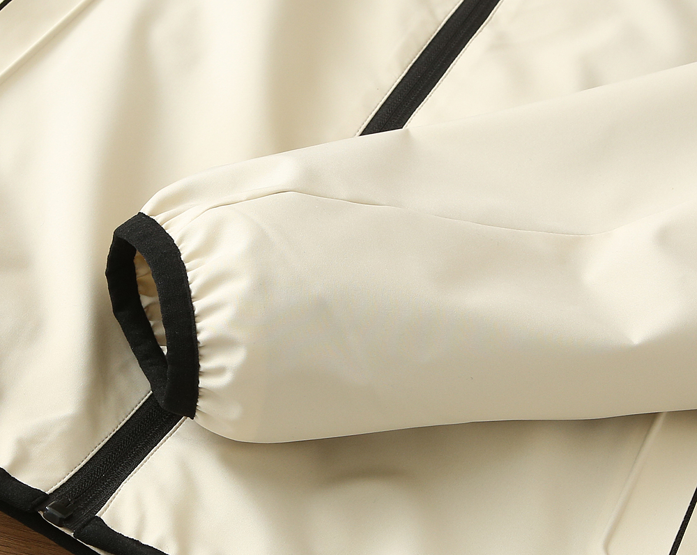 蒙口Moncler2026早春新款连帽夹克外套，众多明星都爱穿的时尚百搭单品！喜欢经典简约的朋友,一定不